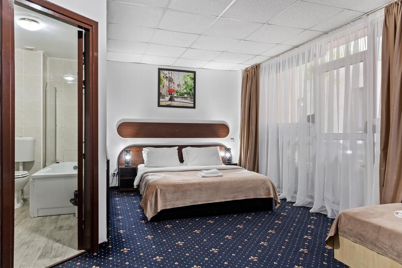 Hotel Charter Отопени Экстерьер фото