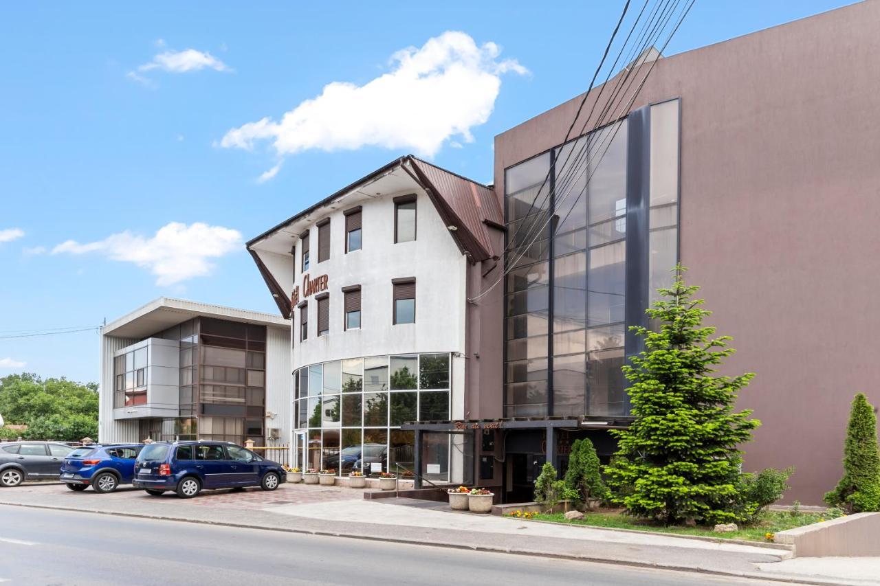 Hotel Charter Отопени Экстерьер фото