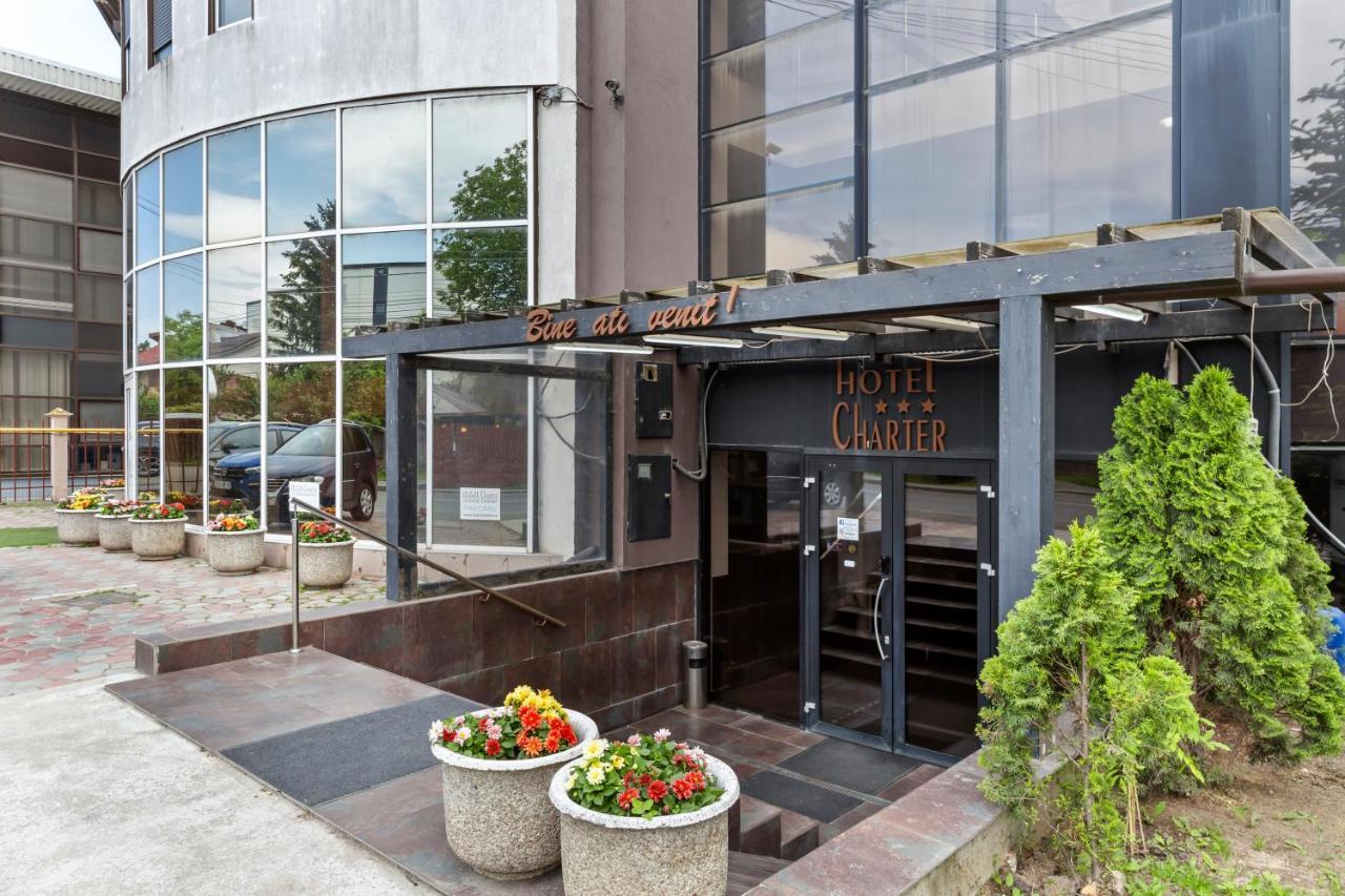 Hotel Charter Отопени Экстерьер фото